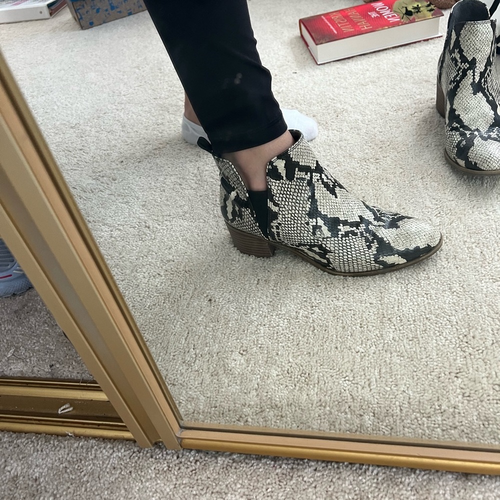 Snake pattern boots size 7 with Dr Scholls